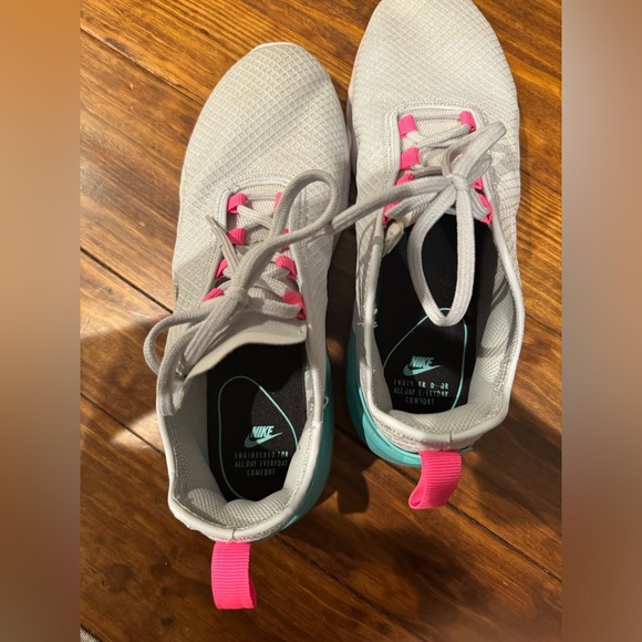 Nike Air Max Motion 2 Gray - Picture 5 of 5